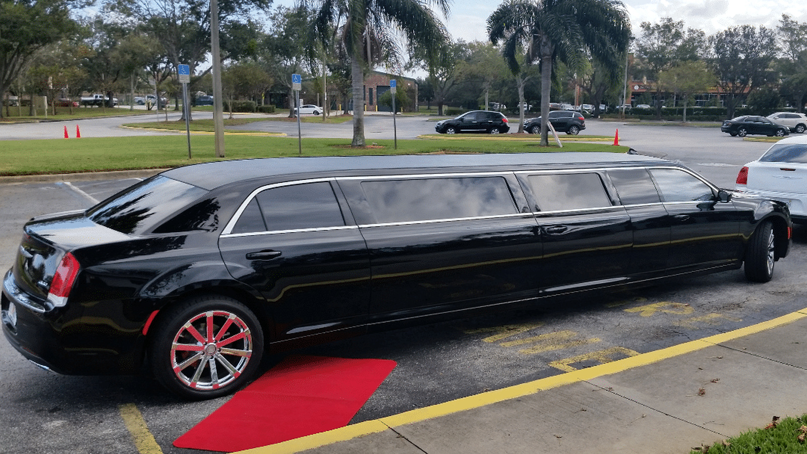 Chrysler Limousine Rental Dubai